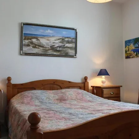 Hébergement de vacances Charmante maison proche plage et forêt, parking, Wi-Fi - FR-1-246A-314 *